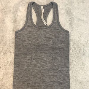 Lululemon In Training for Greatness Tank, Size 4, Marbled Gray, New w/o tags